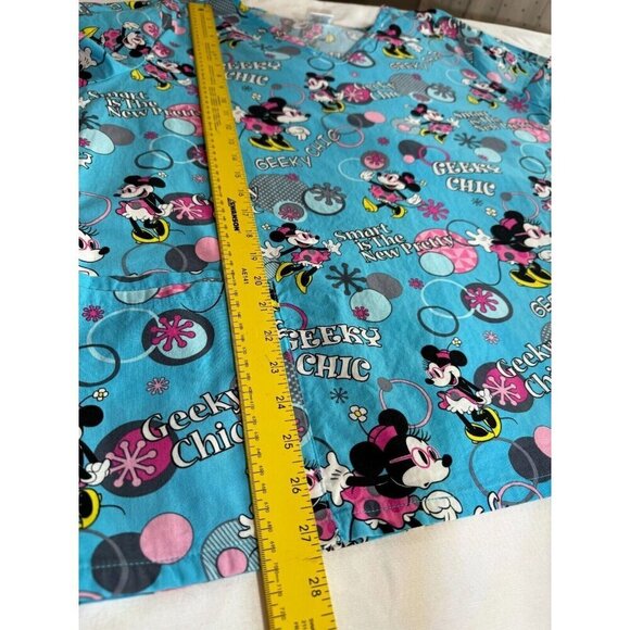 Disney - Minnie Mouse Girl Power Scrub Top - XL - Picture 8 of 8